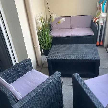 Apartament Neuf Entierement Equipe Pres Des Plages *